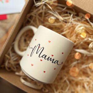 Kubek matowy Mama w serduszka